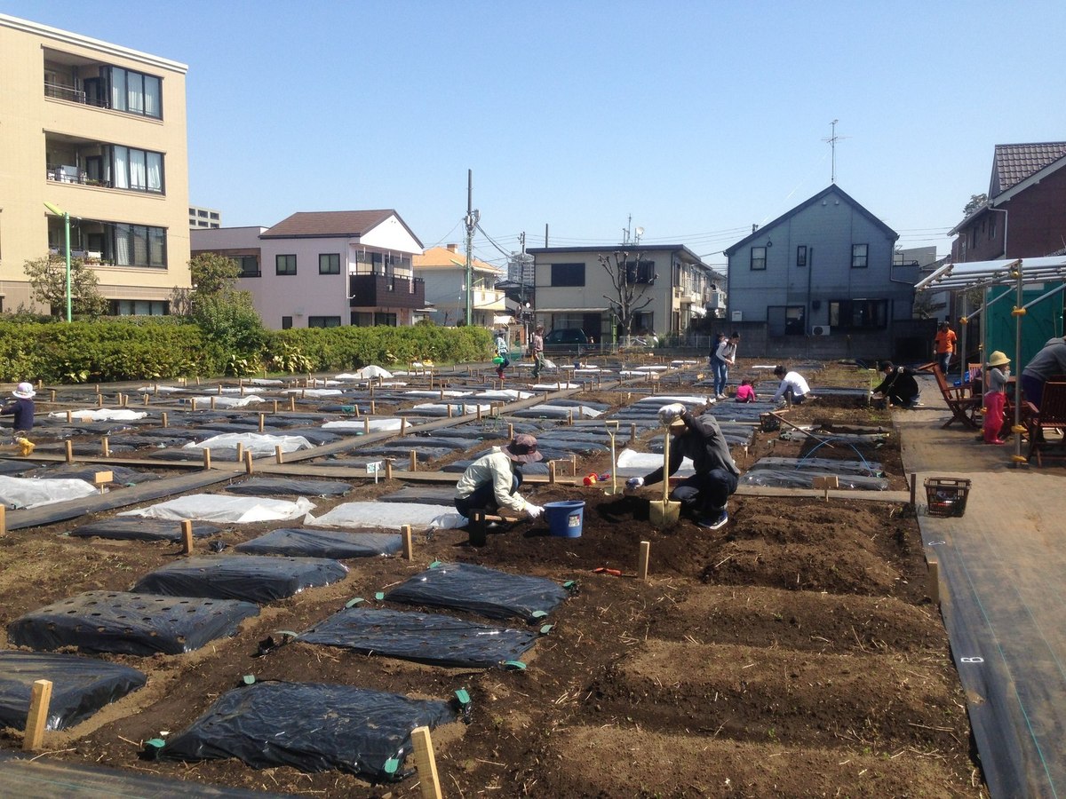 シェア畑　世田谷駅前